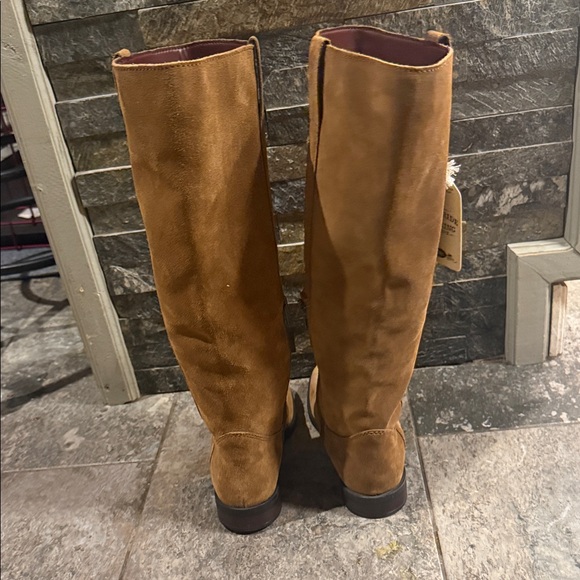 Brown Suede Heeled Boots - Picture 5 of 10